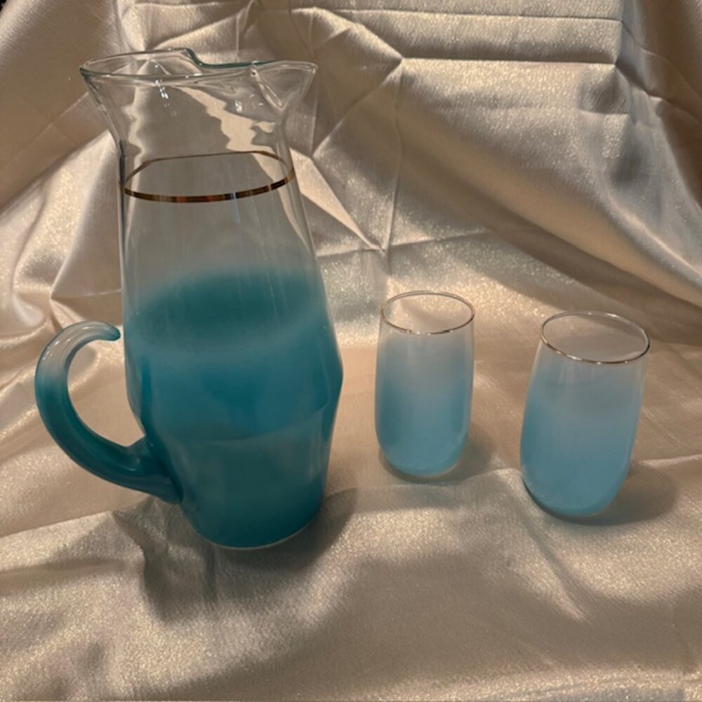 Vintage Blendo Glass Pitcher & 2 glasses - Frosted Turquoise w/ Gold Trim